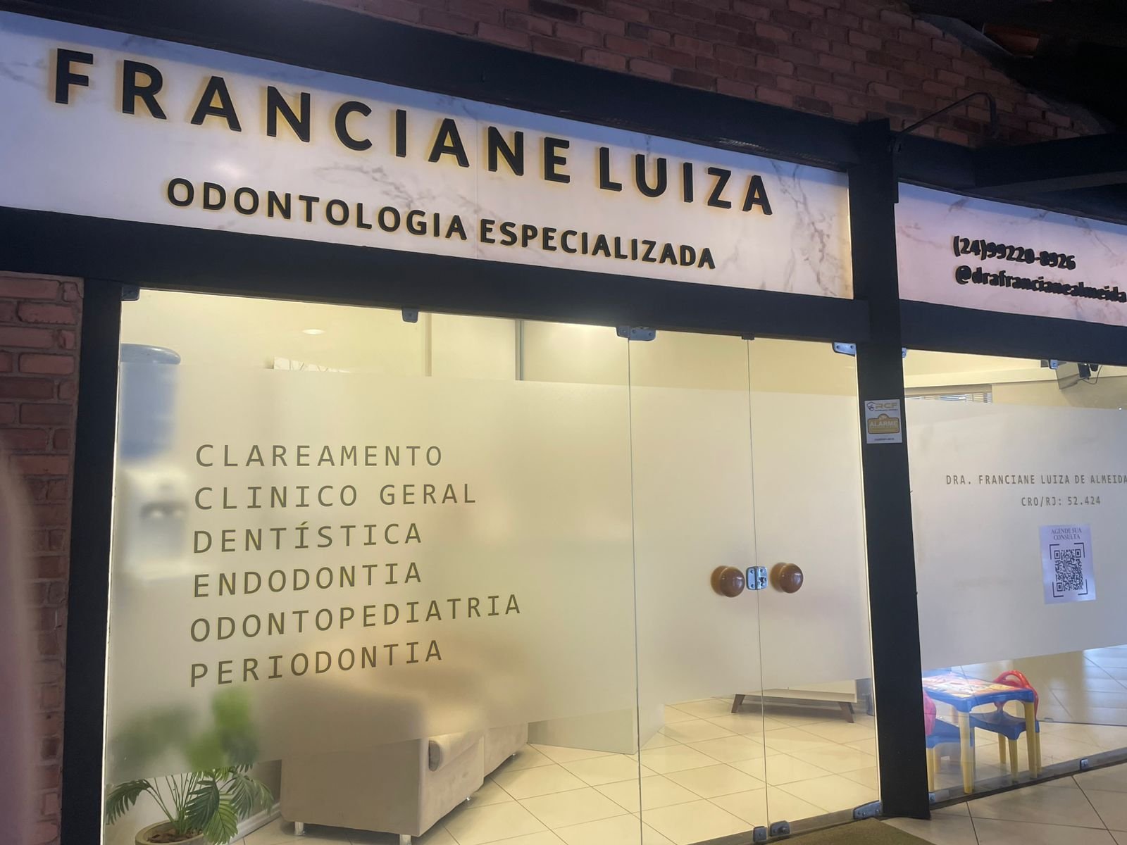 Consultório Odontologico Franciane Almeida